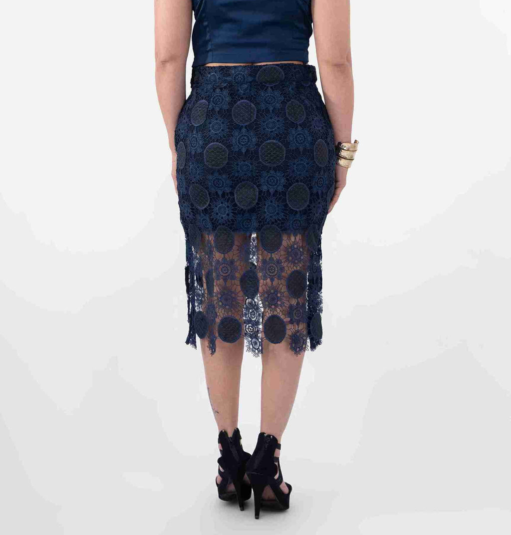 Crochet skirt with half lining